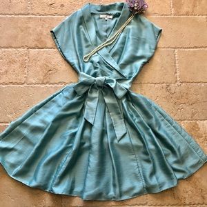Gorgeous Evan Picone Aqua Occasion Dress